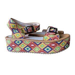 C label Mollni platform colorful Tribal print platform sandal - size 10
